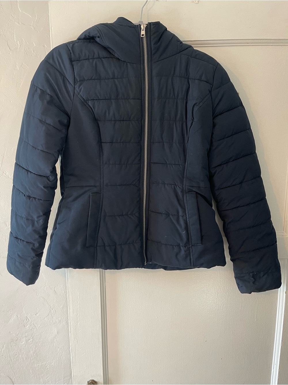 Hollister navy lined puffer jacket